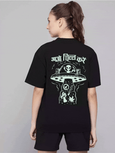 Aao Chill kare Glow - Black Sukhiaatma Unisex Oversized Co-ord