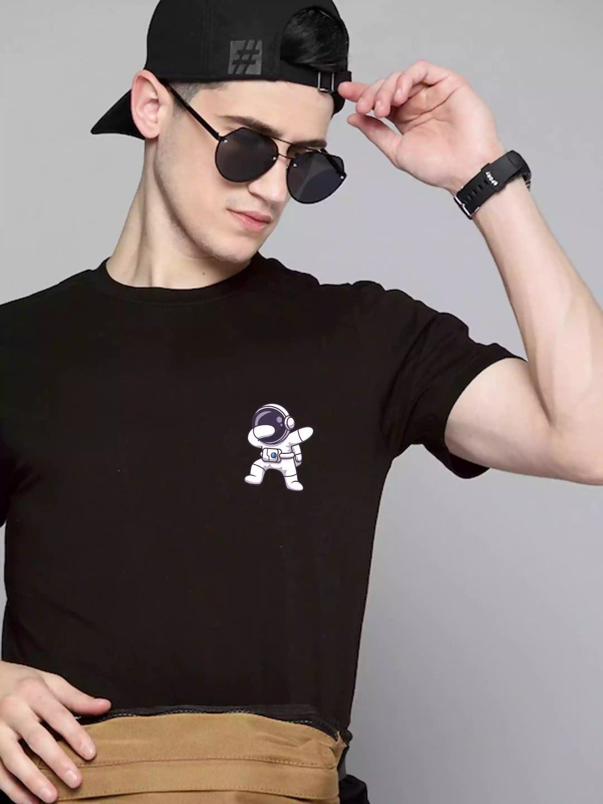 Astro Dab - Sukhiaatma Unisex Pocket Printed Black T-shirt