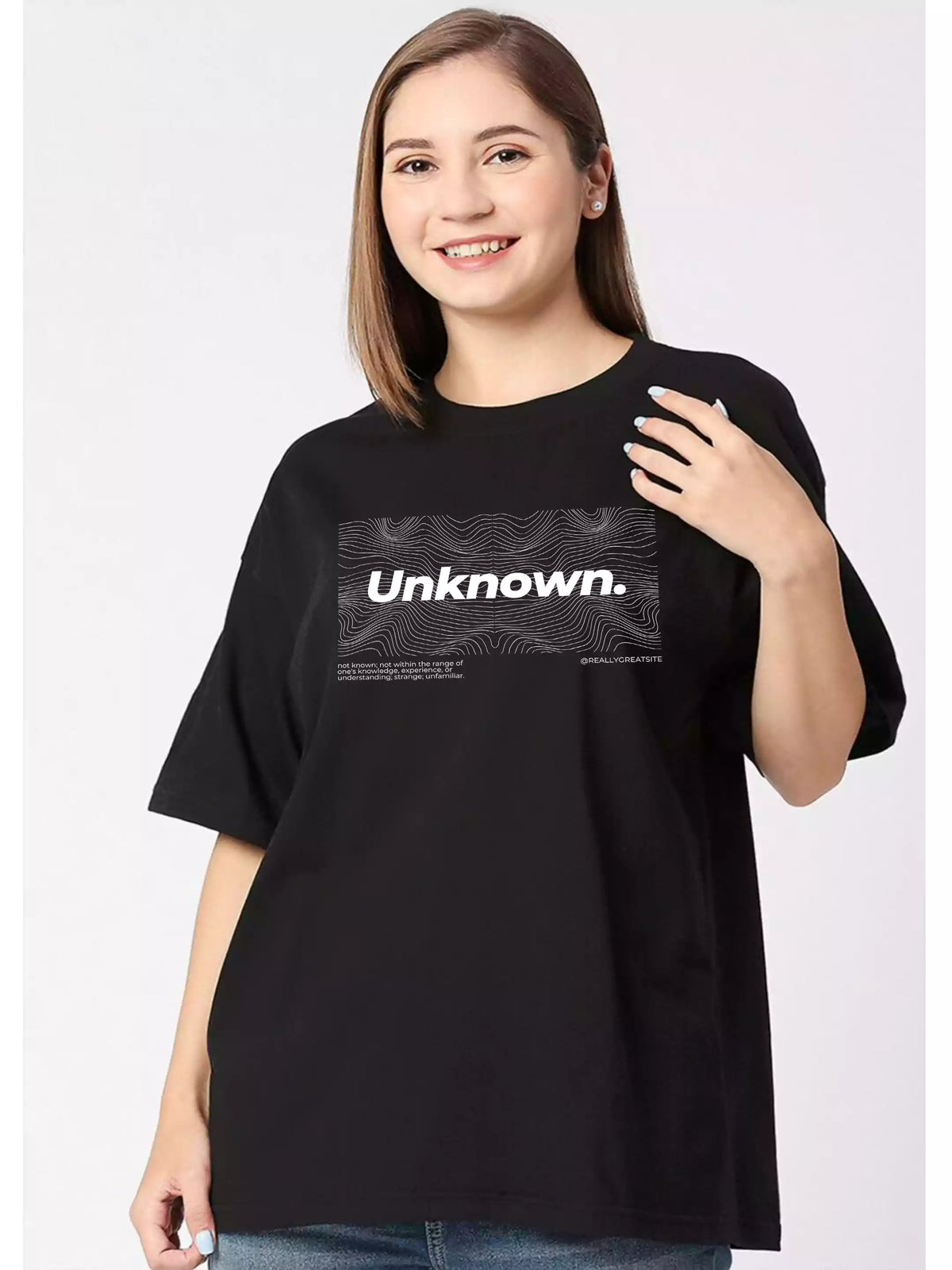 Unknown - Sukhiaatma Unisex Oversize T-shirt