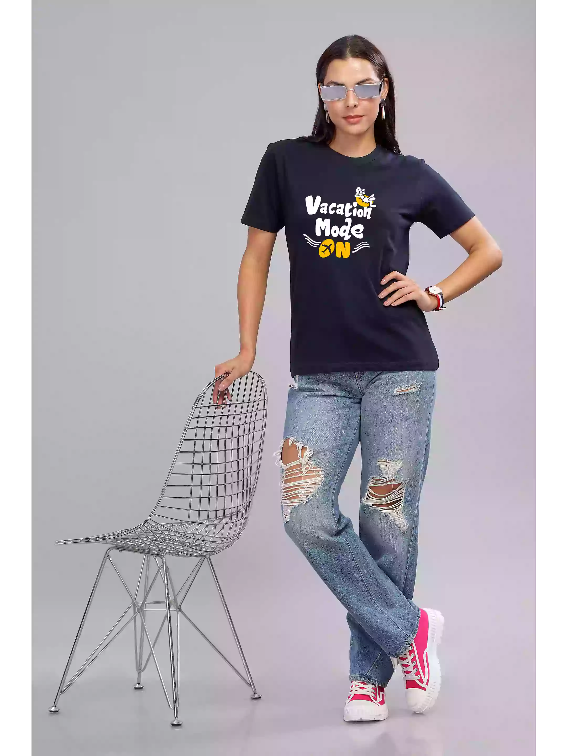 Vacation mode - Sukhiaatma Unisex Graphic Printed Navy Blue T-shirt